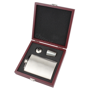 Set Regalo di Fiaschette in Metallo Argentato da 8 Once, Bottiglie Quadrate per Vino e Alcolici, Kit Fiaschetta in Acciaio Inossidabile, Produzione all'Ingrosso Cheerfast - Product Image 4