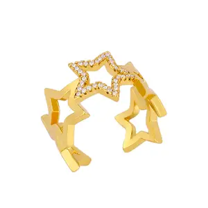时尚女孩用具饰品透明立方氧化锆镶嵌金色色调美丽空心星星设计开口指环