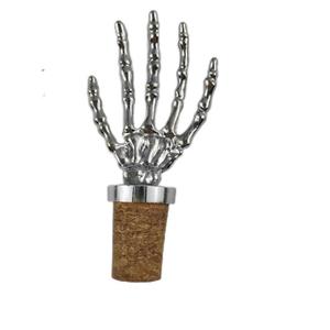 Bouchon de vin en métal en forme de main de squelette d'Halloween, bouchon de bouteille de vin sous vide réutilisable en bois souple pour bar et fête - Product Image 2