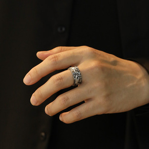 새로운 핫셀링 레트로 신의 손 남성 반지 예술 명화 인덱스 손가락 반지 니치 반지 도매 - Product Image 2