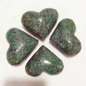 182 Factory direct sales stone crafts love hearts gemstones ruby in fuchsite crystal heart