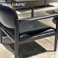 Nouvelle conception, haute qualité, luxe moderne, haut de gamme, chaise longue décontractée en cuir avec pieds en acier inoxydable et bois de frêne pour salon extérieur