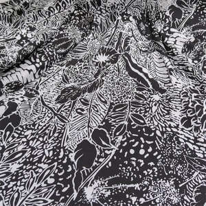 Tissu sur mesure 120gsm 150cm 100% polyester tissé tissu imprimé en mousseline de soie crêpe clair noir et blanc pour Abaya - Product Image 6