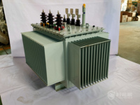 Transformateur élévateur triphasé immergé dans l'huile à haute fréquence 400 Kva à économie d'énergie personnalisé en usine