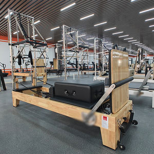 スタジオ商業耐久性ヨガオークウッドピラティスリフォーマー機械ヨガピラティスリフォーマー機器木製ピラティスリフォーマーハーフタワー付き - Product Image 1