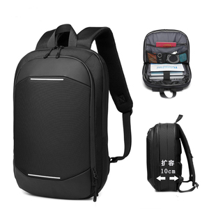 Sac à dos décontracté léger personnalisé, grand sac à dos de voyage d'affaires pour l'extérieur, étanche, pour étudiants, pour l'école, offre un emplacement pour ordinateur portable - Product Image 1
