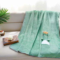 Couverture en peluche pour enfants brodée de dinosaures portable, douce, confortable, en flanelle chaude, pliable avec lien pour les voyages ou à la maison