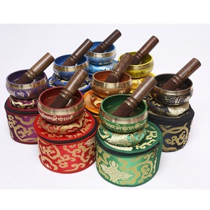 Cuencos Cantores de Metal Hechos a Mano de Excelente Calidad, 7 Chakras, para Equilibrio de Chakras y Espiritualidad, Disponibles en Grandes Cantidades - Product Image 6