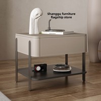 Table basse moderne en bois massif de style crème simple et mignonne pour chambre d'enfant pour chambre à coucher Internet Celebrity Mini