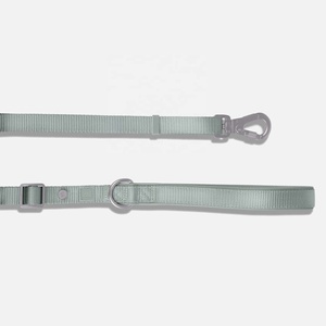 Harnais <span class=keywords><strong>de</strong></span> luxe réglable anti-traction pour chiens <span class=keywords><strong>de</strong></span> petite et grande taille avec laisse assortie |   Polyester, design personnalisé, OEM/ODM sur mesure - Product Image 3