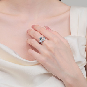 Anillo de moissanita personalizado VVS1 con corte de corazón 1ct, anillo de <span class=keywords><strong>compromiso</strong></span> chapado en rodio de Plata de Ley 925 para mujer - Product Image 5
