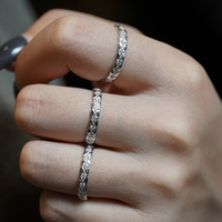 Aazuo Fine Jewelry Bague en or blanc massif 18 carats avec diamants naturels, design classique, pour femme, à porter au quotidien, cadeau de fiançailles ou de mariage CCGTC