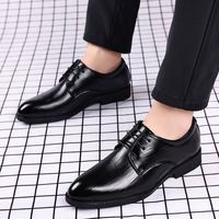 Nouvelles Chaussures Habillées en Cuir pour Hommes YI - Bout Pointu, Respirantes, Idéales pour Mariages et Tenues Décontractées Professionnelles - Tendance 2026
