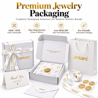 Luxus-Schmuckverpackung Goldfolie Heißprägung Weiße Parfüm-Kosmetik-Schmuck Papier-Versandverpackung Box mit Band