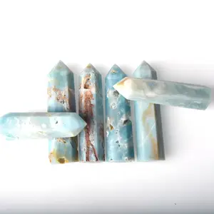 Punti di calcite caraibica di alta qualità all'ingrosso torri di guarigione blu cielo di cristallo naturale per la decorazione
