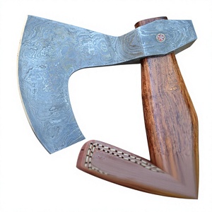 Hacha de Acero de Damasco Hecha a Mano con Mango de Madera y Funda de Cuero, Hacha para Exteriores - Product Image 1
