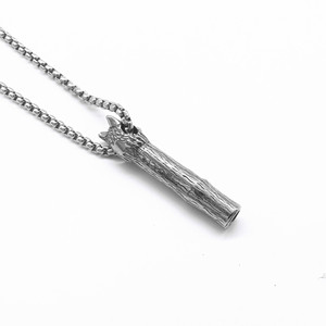 Collier pendentif tête de loup Yunnique en argent tibétain, bijou unisexe tendance en forme d'animal avec design sifflet - Product Image 3