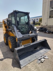 चीन का नया मॉडल बहुक्रियाशील s55 स्किड स्टीड लोडर डीजल ईपा इंजन 2 साल का कारखाना - Product Image 2