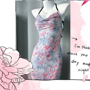 Vestido de Playa Ajustado con Estampado Floral, Cuello Halter Cruzado, Poliéster Elástico, Traje de Baño para Mujer 090 - Product Image 3