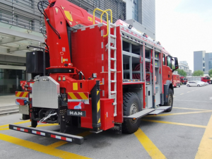 Người đàn ông 4x4 cứu hỏa xe cứu hỏa - Product Image 3