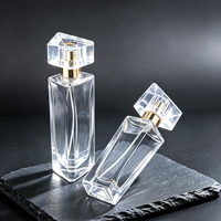 Flacons de parfum en stock, col de 15 mm, 30/50 ml, en verre transparent, vides, rechargeables, forme triangulaire, vente en gros