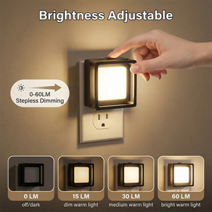 Veilleuse LED à intensité variable avec capteur crépusculaire, lumière blanche chaude intelligente pour chambre d'enfant, salle de bain, couloir, escalier - Product Image 2