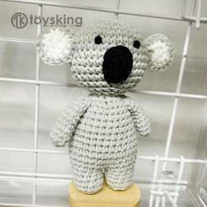 Lindo <span class=keywords><strong>Koala</strong></span> de Ganchillo Hecho a Mano, Juguete de Peluche para Recién Nacidos, Animal de Peluche Amigurumi, Regalo para Baby Shower, Decoración para Cuarto de Bebé - Product Image 3