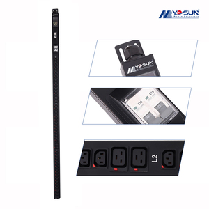 Unité de distribution d'alimentation (PDU) industrielle triphasée 32A en tôle noire, personnalisée en usine, avec prises C13 C19 verticales - Product Image 1