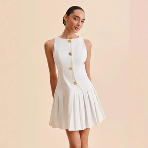 Abito Mini Estivo 2026 da Donna di Buona Qualità, Trasparente, Dolce, Plissettato, Senza Maniche, Vestibilità Slim, Eco-Friendly, per Feste e Serate - Product Image 4