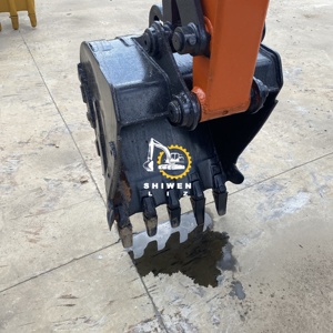 Miniexcavadora Usada ZX60 70 de Bajo Precio y Alta Calidad, Motor Hitachi, Origen Japón, Máquina Pequeña para Movimiento de Tierras - Product Image 5