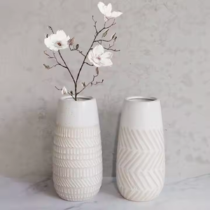 Jarrón <span class=keywords><strong>de</strong></span> cerámica <span class=keywords><strong>de</strong></span> fresa hecho <span class=keywords><strong>a</strong></span> mano minimalista elegante decoración del hogar tiendas <span class=keywords><strong>cerca</strong></span> <span class=keywords><strong>de</strong></span> <span class=keywords><strong>mí</strong></span> para decoración <span class=keywords><strong>de</strong></span> porcelana <span class=keywords><strong>de</strong></span> boda - Product Image 1