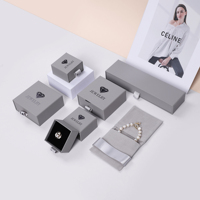 Fabricant d'emballages de colliers et de bagues gris imprimés sur mesure pour bijoux Boîtes à bijoux en velours avec tiroir et coussinet