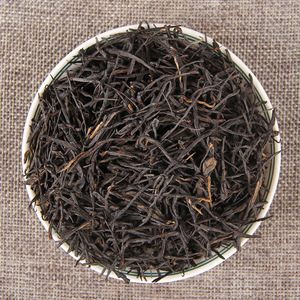 Té Dianhong <span class=keywords><strong>de</strong></span> Yunnan Fengqing con Aroma a <span class=keywords><strong>Miel</strong></span>, Aromas <span class=keywords><strong>de</strong></span> Frutas y <span class=keywords><strong>Flores</strong></span>, Té Artesanal <span class=keywords><strong>de</strong></span> Árboles Antiguos, 500g al por Mayor - Product Image 2
