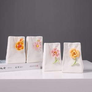 Nouveau vase en céramique blanc mat de style chinois, plissé et froissé, pour l'affichage de fleurs séchées, décoration intérieure - Product Image 3