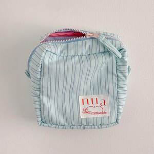 Bolsa de Maquillaje de Viaje Mini Personalizada con Diseño de Rayas Verticales, Bolsa Cosmética Portátil y Linda con Cierre - Product Image 5