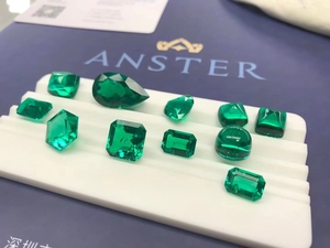 Esmeralda Anster, Gema de Esmeralda Verde Zambiana para Hermosos Anillos de Joyería Hechos en China con Certificado IGI - Product Image 5
