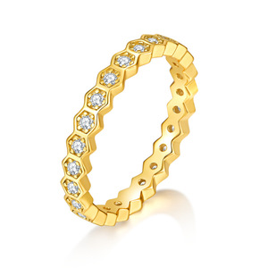 Anillo de Eternidad de Moissanita en Oro Amarillo con Engaste Hexagonal Pavé y Corte Brillante Redondo, Joyería Clásica de Compromiso para Mujer - Product Image 1