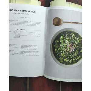 Livre de cuisine végétalien Sweet Kabocha par Valentina Goltara avec des recettes de cuisine en plein air - Product Image 2