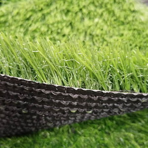 Gazon artificiel pour terrains de football, jardins d'enfants, pistes de course, en polyéthylène souple, haute densité, en rouleaux, 4 rouleaux, vente en gros - Product Image 2