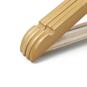 Suministro de fábrica Moda Venta caliente Venta al por mayor Perchas de madera Ropa de alta calidad Chaqueta de madera Percha con barra - Product Image 4