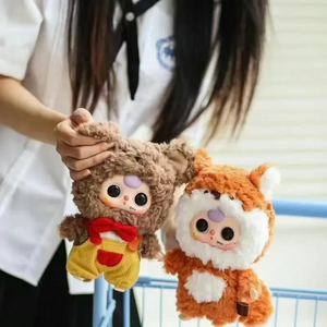 Offre spéciale bébé trois V3 peluche trois générations boîte aveugle à la mode <span class=keywords><strong>sac</strong></span> aveugle deviner <span class=keywords><strong>sac</strong></span> poupée créative mignonne poupée 100% Original - Product Image 4