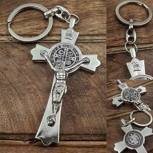 Venta al por mayor San Benito Cruz Llavero Cristiano Católico Crucifijo Medalla Llavero Jerusalén Encanto Metal Navidad Artesanía Regalos - Product Image 2
