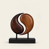 Sculpture en bois Yin Yang faite à la main, bois d'acacia massif, décoration moderne pour la maison, élégant ornement de table de Noël