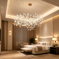 Lustre suspendu en verre artistique avec pendentifs en forme de fleurs, en métal courbé, pour la décoration de villas, hôtels et chambres d'hôtes