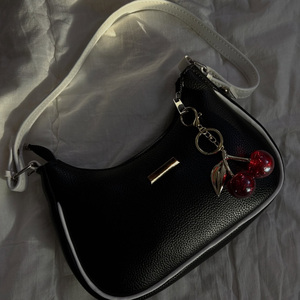 Custom Vegan Leather Eco Storage Portable Elegant Luxury Gift Storage Metal Buckle Accessories Ladies Flower Decor Shoulder <strong>Bag</strong> - Product Image 4