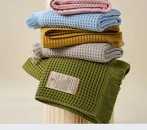 Serviette de plage gaufrée en coton 90x180cm, couleur unie moderne, double face, <span class=keywords><strong>avec</strong></span> franges, écologique, personnalisable en petites séries - Product Image 3