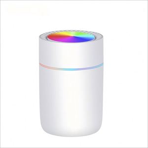 Humidificador Portátil Mini de 300 ml, Carga USB para Auto, Modo de Siete Colores, Apagado Automático y Protección Contra la Ebullición en Seco - Product Image 2