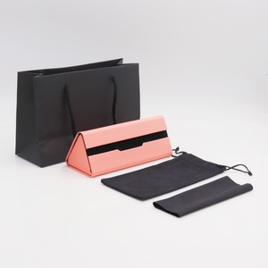 Gafas <span class=keywords><strong>de</strong></span> cuero triangulares plegables promocionales, funda <span class=keywords><strong>de</strong></span> gafas <span class=keywords><strong>de</strong></span> sol portátil <span class=keywords><strong>de</strong></span> peso ligero personalizada con logotipo personalizado - Product Image 4