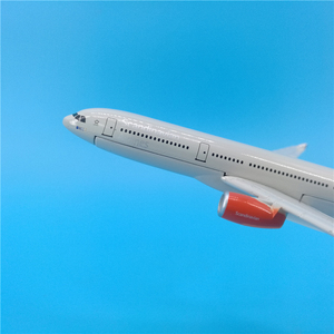 Modelo de Avión de Aleación de Zinc Duradero y Moderno de 16 cm de Scandinavian Airlines SAS <span class=keywords><strong>A330</strong></span>, Escala <span class=keywords><strong>1</strong></span>:<span class=keywords><strong>400</strong></span> - Product Image 2