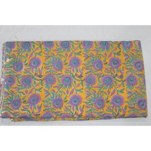 Tela 100% Algodón Sostenible con Estampado Botánico Hecho a Mano de Inspiración Vintage, Ropa Boho de la India, Pañales Artesanales, Bolsos, Cortinas - Product Image 5